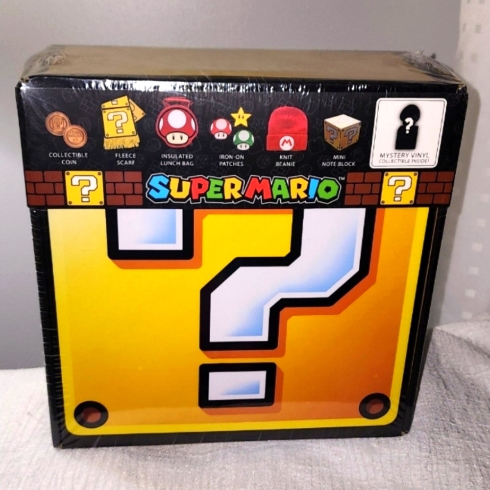 Nintendo Super Mario Mistery  Box
